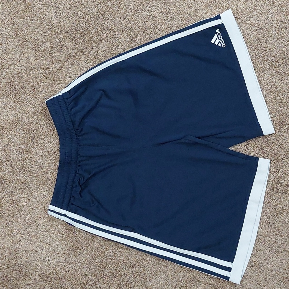 🤑5$25 ADIDAS Athletic 3 Stripe Shorts (L 14/16)